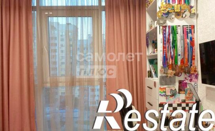 2-комн квартира улица Белгородского Полка, 82,  д. 82