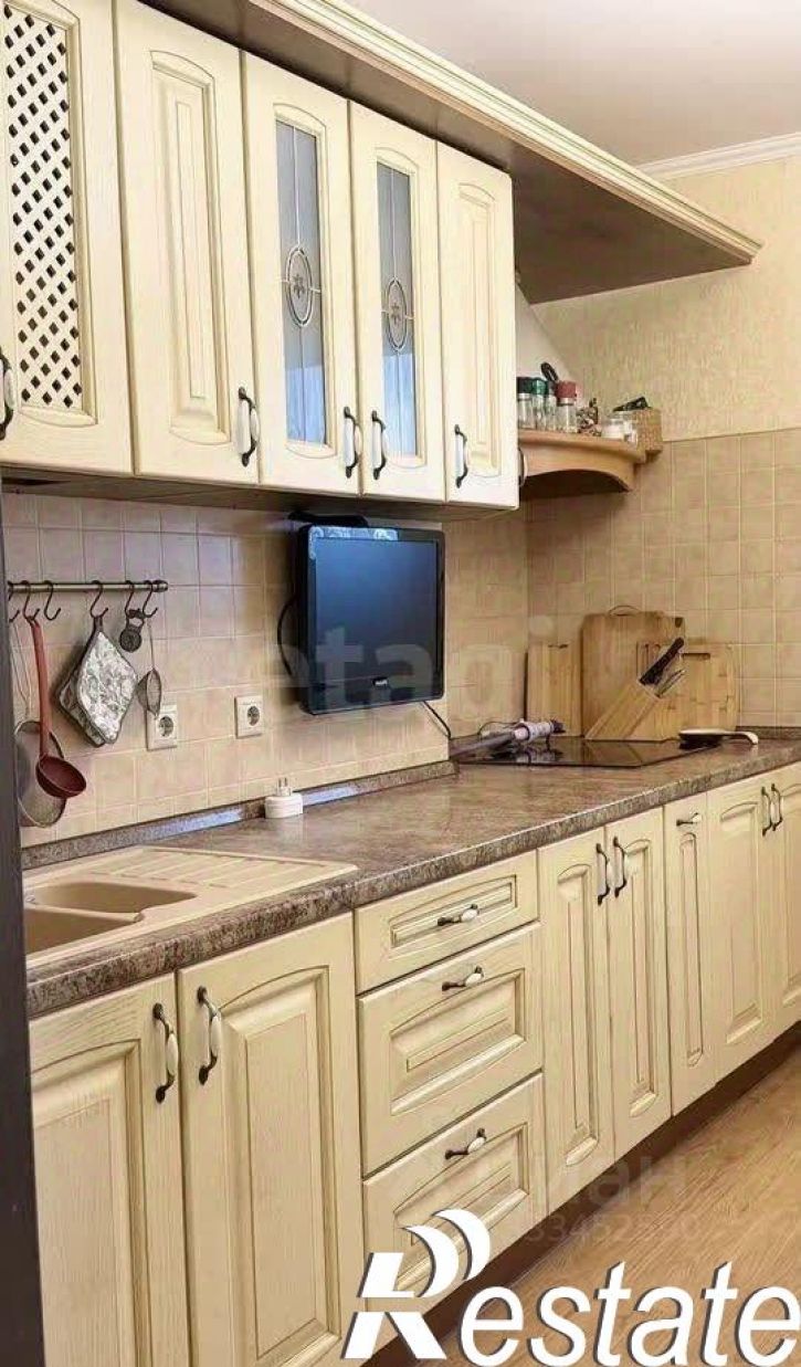 4-комн квартира улица Губкина, 18В,  д. 18В