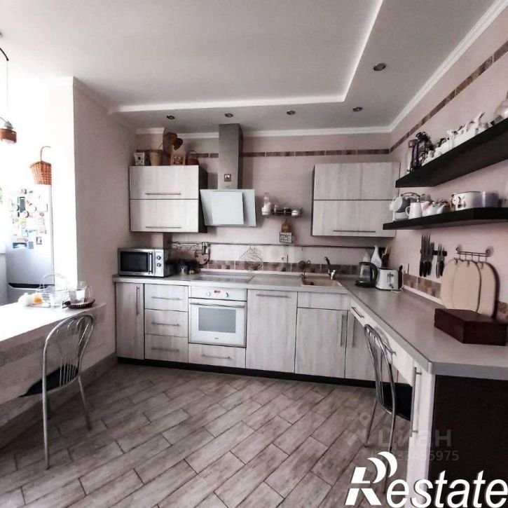 2-комн квартира улица Костюкова, 11В,  д. 11В