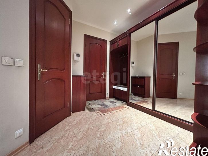 5-комн квартира проспект Славы, 43,  д. 43