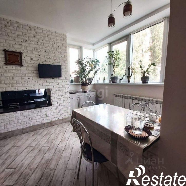 2-комн квартира улица Костюкова, 11В,  д. 11В