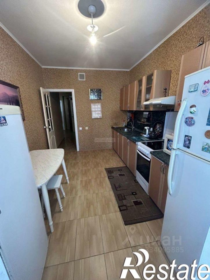 2-комн квартира улица Есенина, 8А,  д. 8А