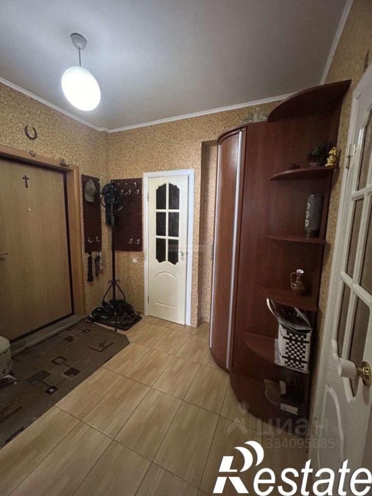 2-комн квартира улица Есенина, 8А,  д. 8А