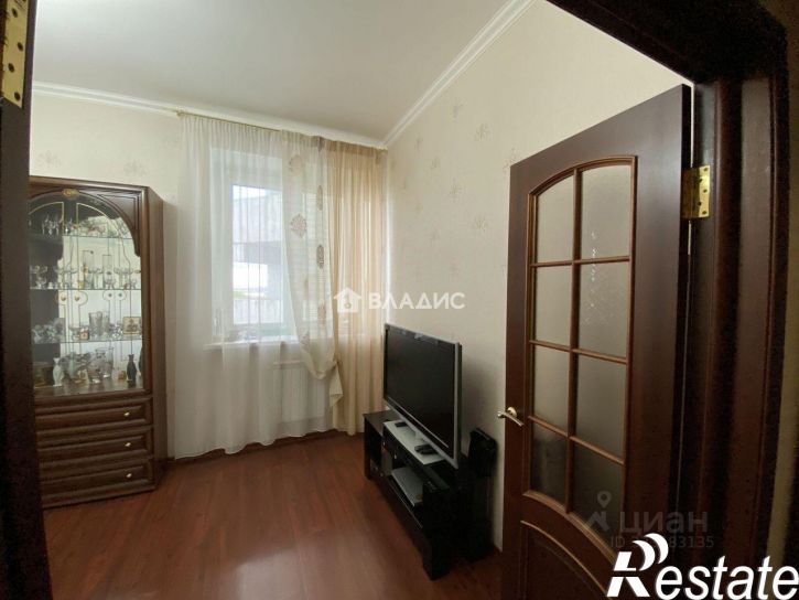 3-комн квартира улица Костюкова, 36А,  д. 36А