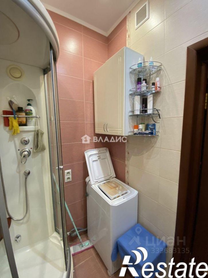 3-комн квартира улица Костюкова, 36А,  д. 36А