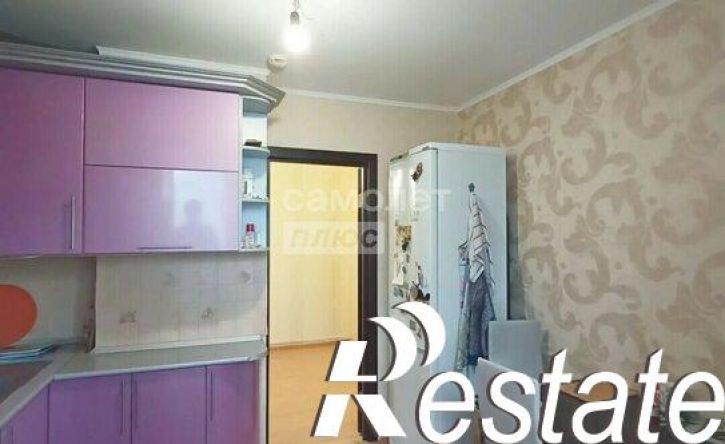 3-комн квартира улица Есенина, 54,  д. 54