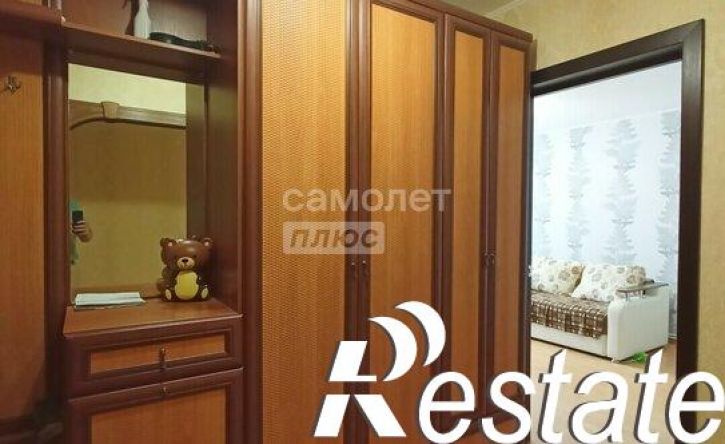 3-комн квартира улица Есенина, 54,  д. 54