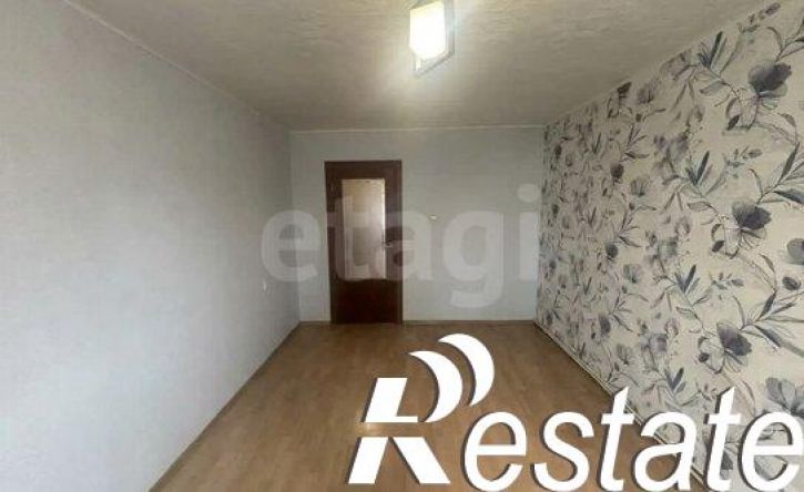 2-комн квартира улица Есенина, 50,  д. 50