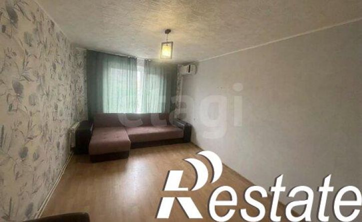 2-комн квартира улица Есенина, 50,  д. 50
