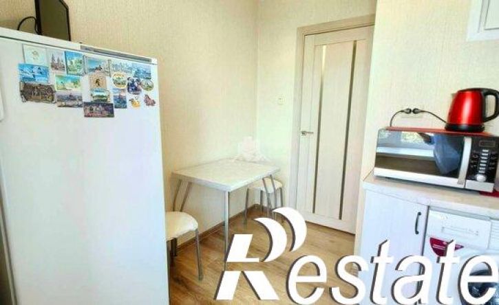 3-комн квартира улица Белгородского Полка, 32,  д. 32