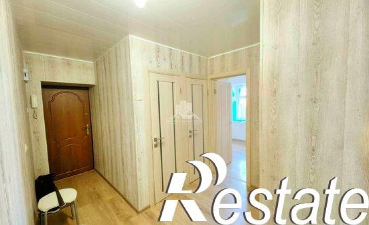 3-комн квартира улица Белгородского Полка, 32,  д. 32