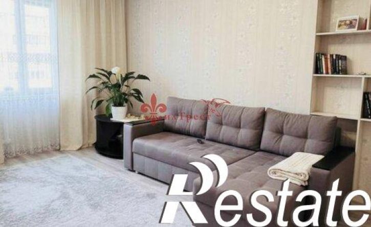 3-комн квартира улица 5 Августа, 13Б,  д. 13Б