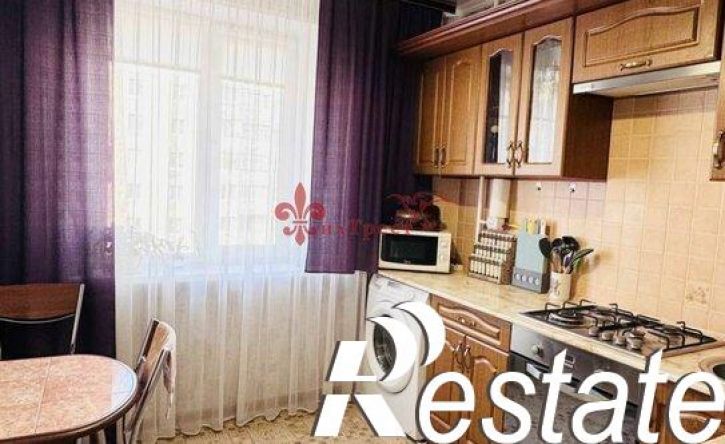 3-комн квартира улица 5 Августа, 13Б,  д. 13Б