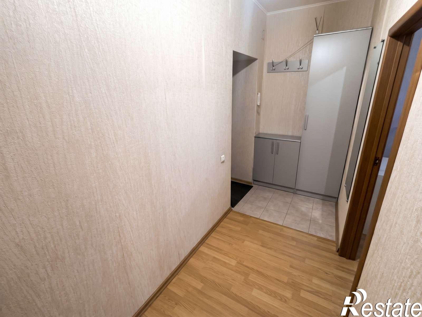Сдать квартиру за 22 000 рублей на 3 Интернационала улица, 23