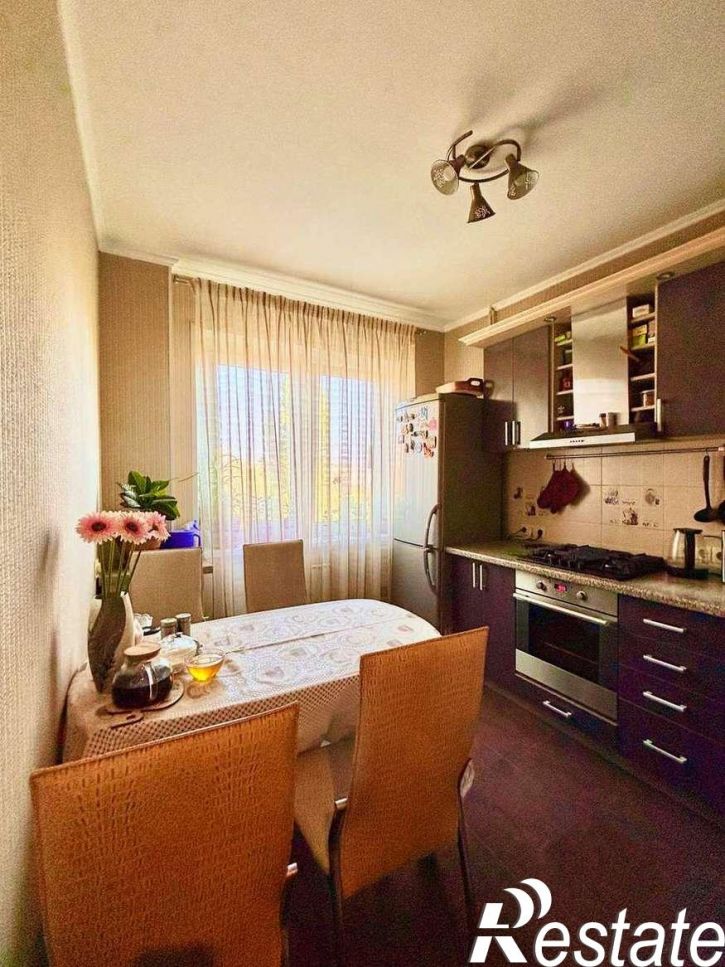 3-комн квартира Костюкова улица, 79/2