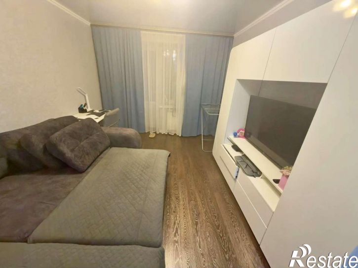 2-комн квартира Апанасенко улица, 53А