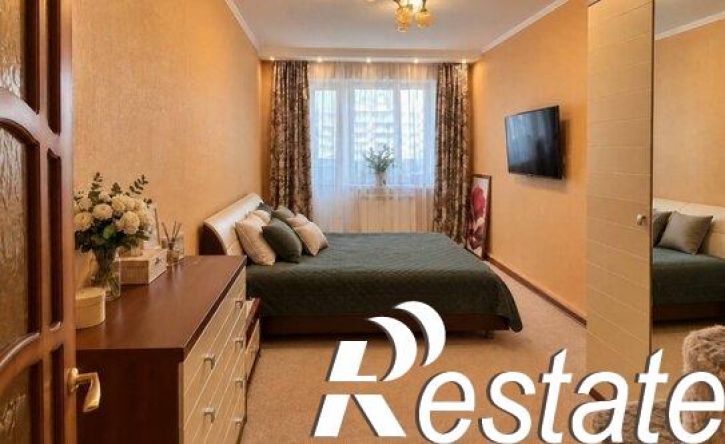 2-комн квартира улица Есенина, 44А,  д. 44А
