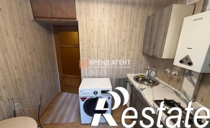 3-комн квартира улица 5 Августа, 32,  д. 32