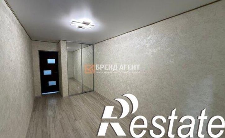 3-комн квартира улица 5 Августа, 32,  д. 32
