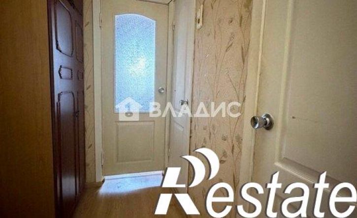 1-комн квартира Народный бульвар, 105,  д. 105