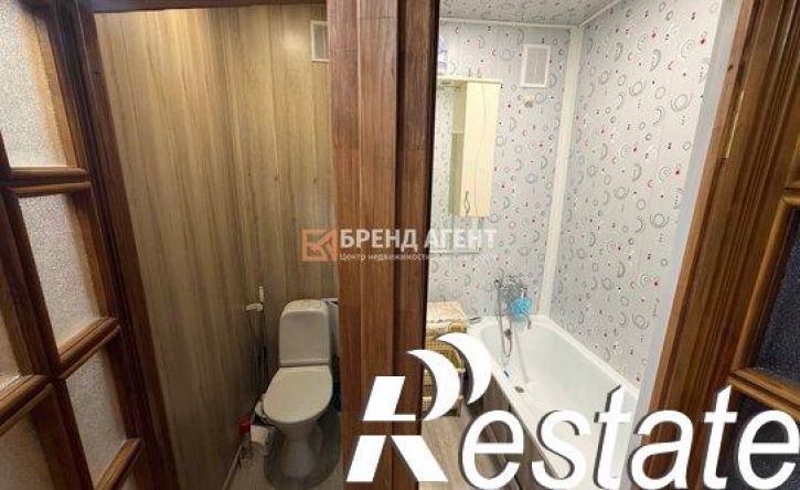 3-комн квартира улица 5 Августа, 32,  д. 32