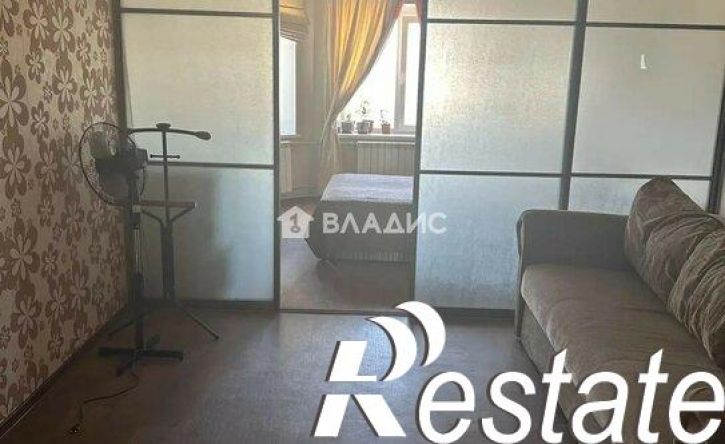 2-комн квартира улица Есенина, 20В,  д. 20В