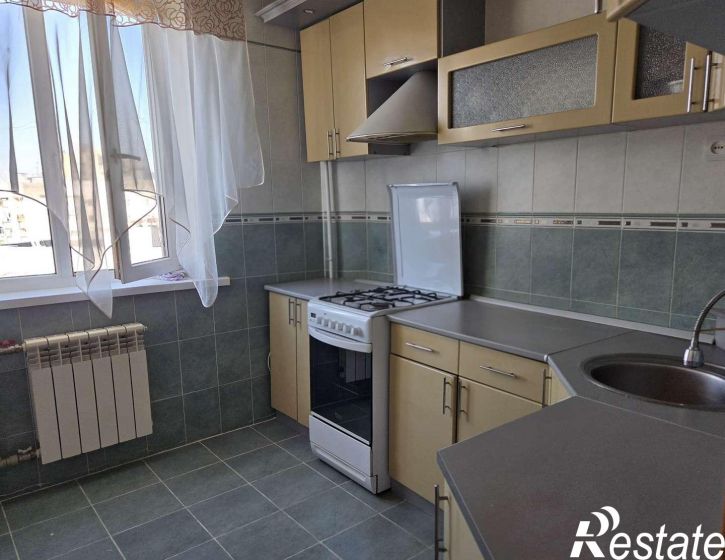3-комн квартира Есенина улица, 12