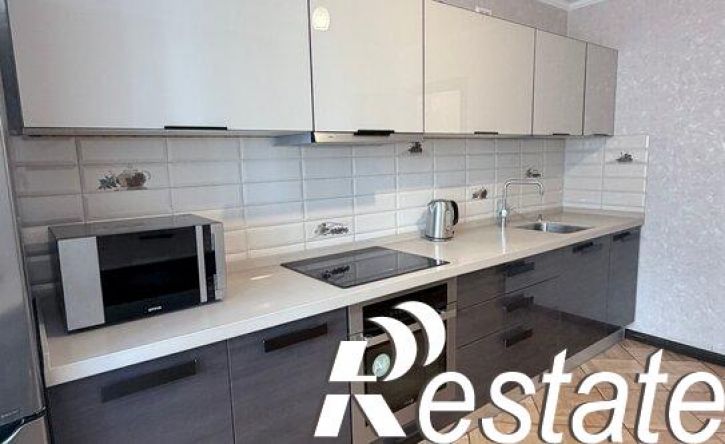 3-комн квартира улица Победы, 49 к6,  д. 49 к6