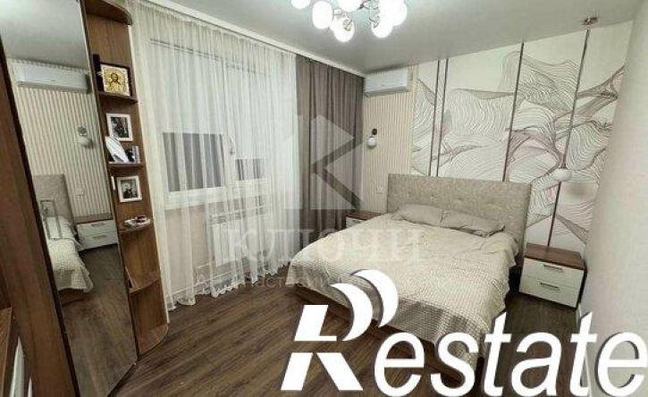 3-комн квартира улица Виктора Лосева, 11,  д. 11