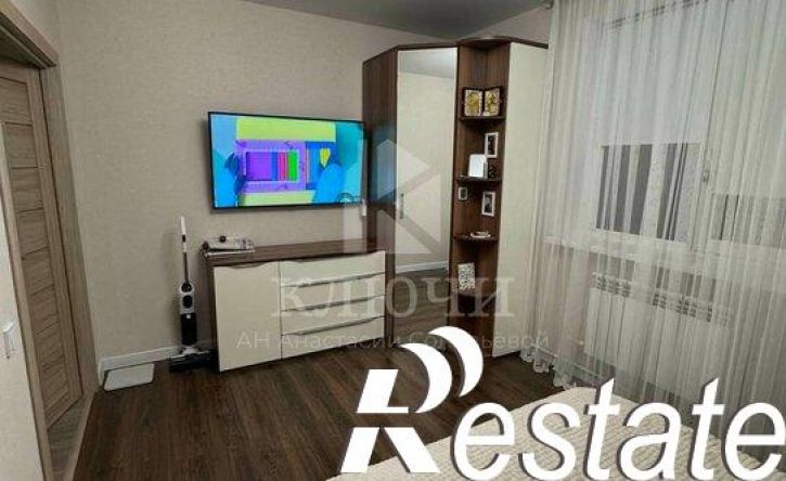 3-комн квартира улица Виктора Лосева, 11,  д. 11