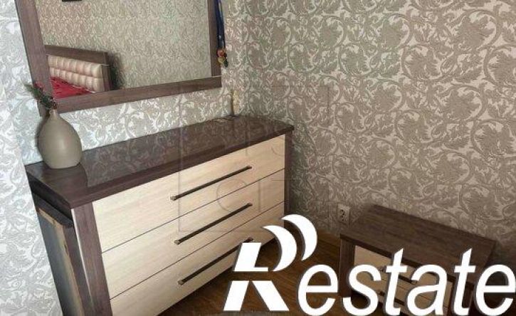 3-комн квартира улица Белгородского Полка, 62,  д. 62