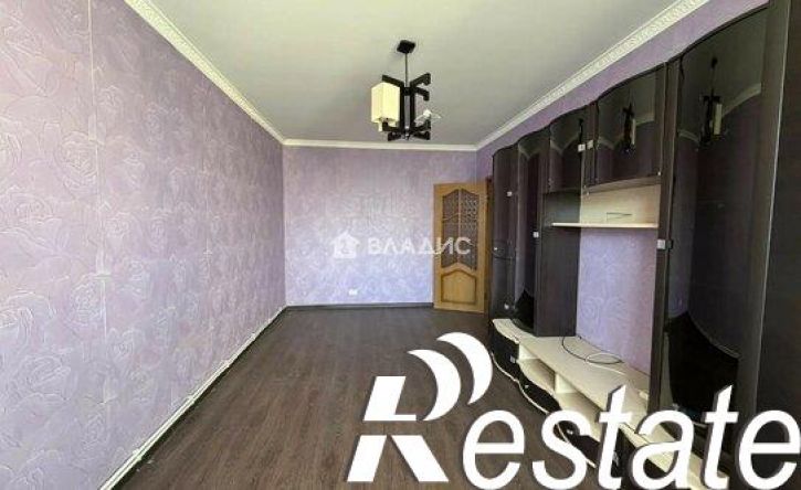 3-комн квартира улица Есенина, 40,  д. 40