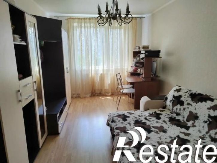 3-комн квартира Есенина улица, 44А