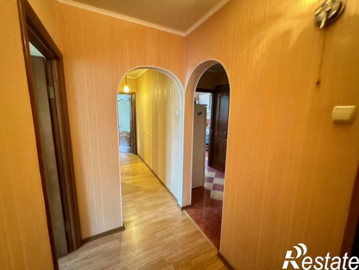 3-комн квартира Есенина улица, 44А