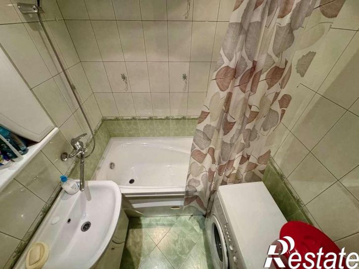 3-комн квартира Есенина улица, 44А