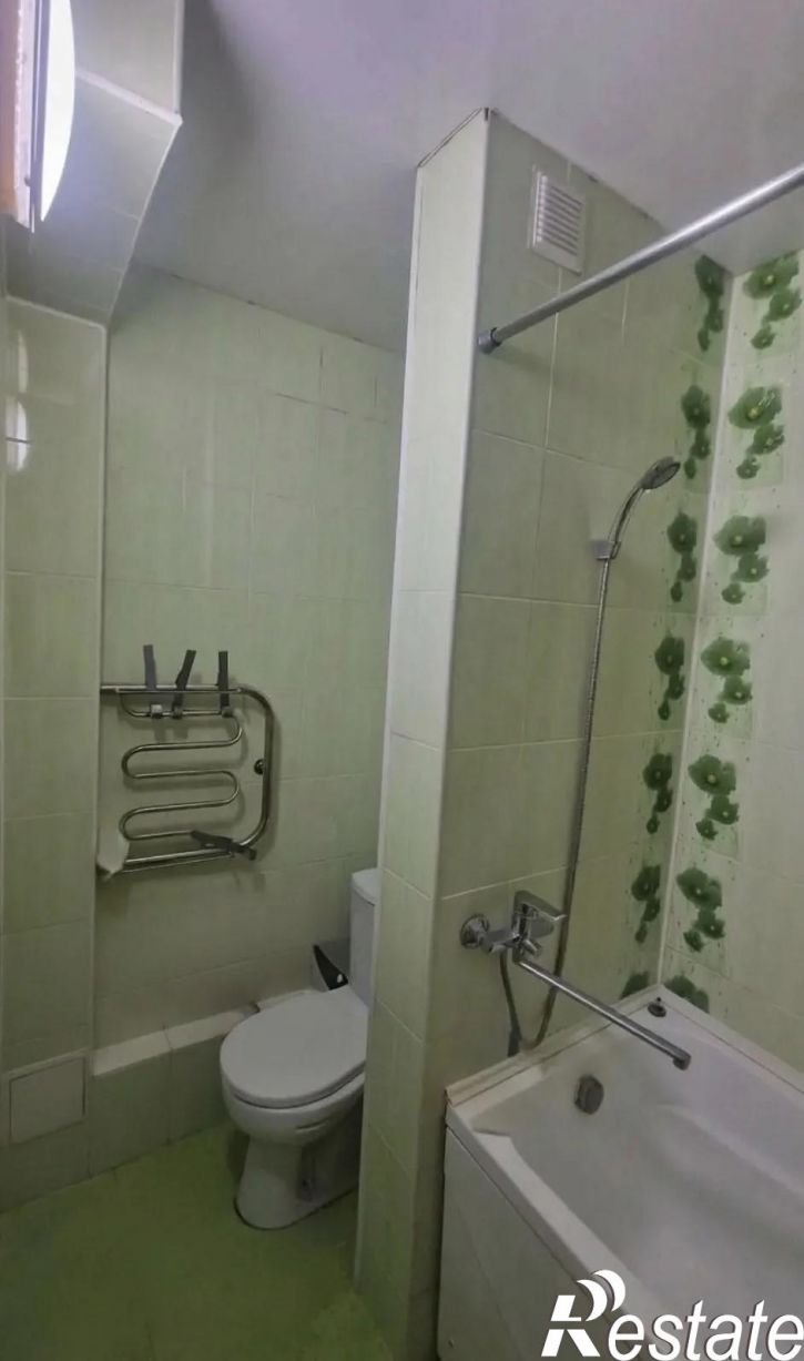 2-комн квартира Победы улица, 83
