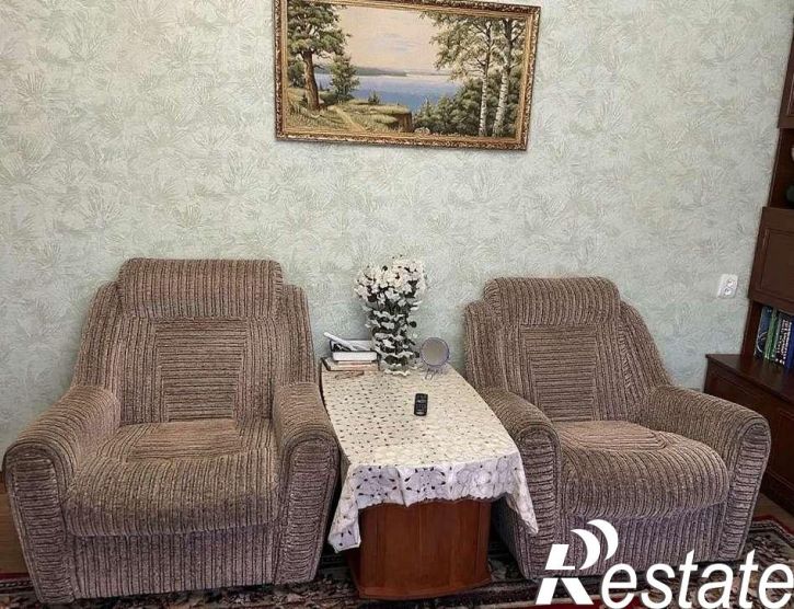 3-комн квартира Щорса улица, 58