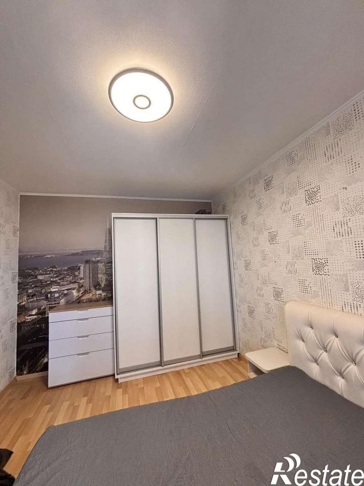 2-комн квартира Есенина улица, 36