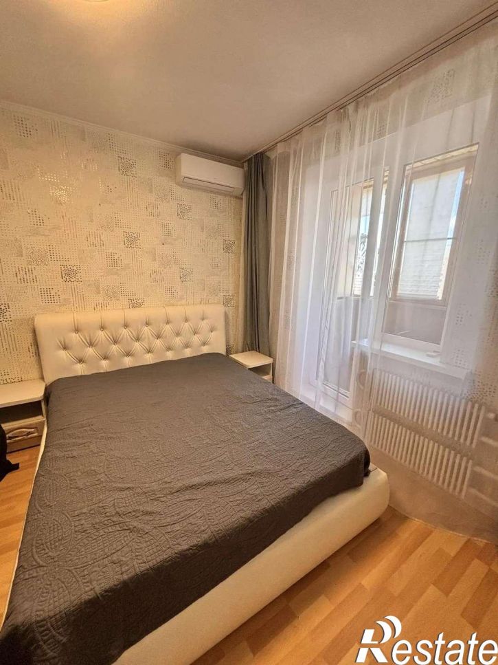 2-комн квартира Есенина улица, 36