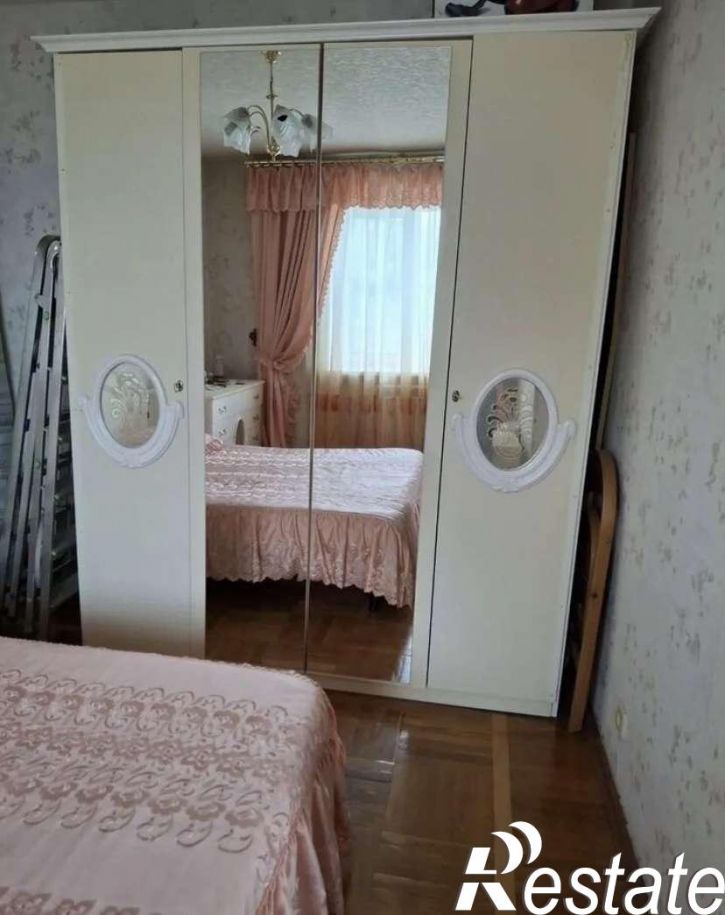 3-комн квартира Костюкова улица, 13А