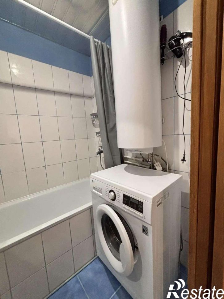 2-комн квартира Есенина улица, 36