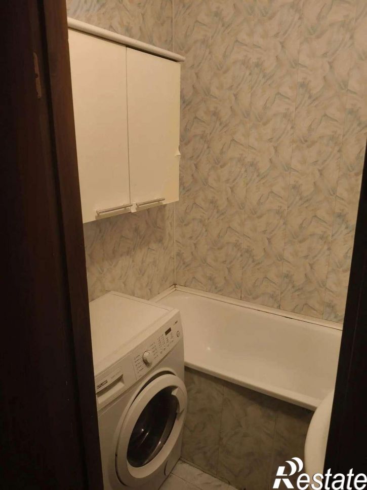 2-комн квартира Есенина улица, 50