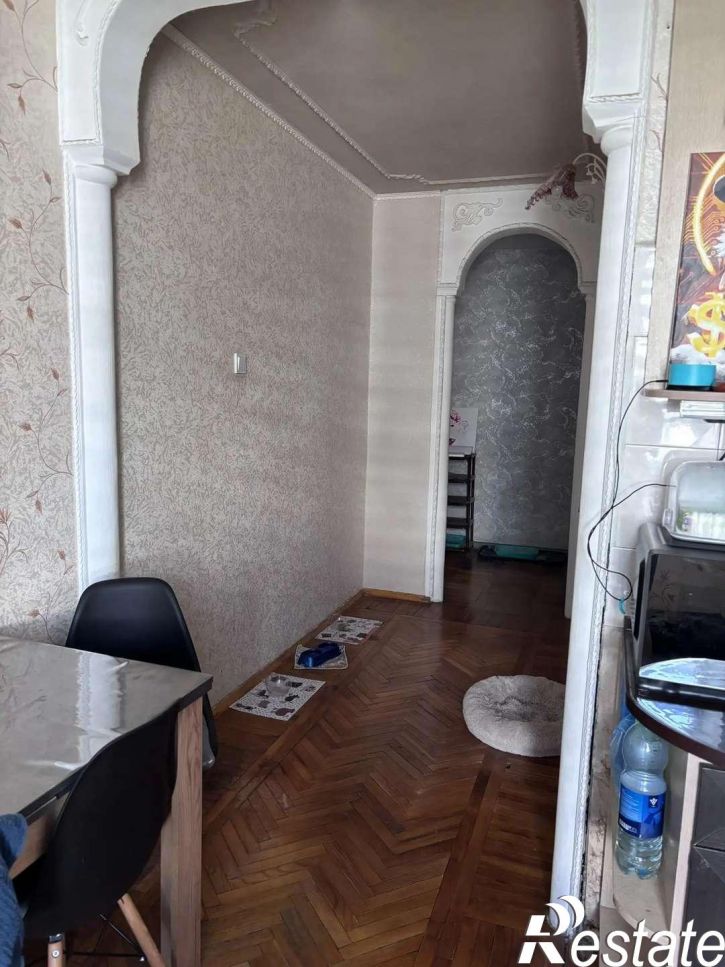 4-комн квартира Буденного улица, 13