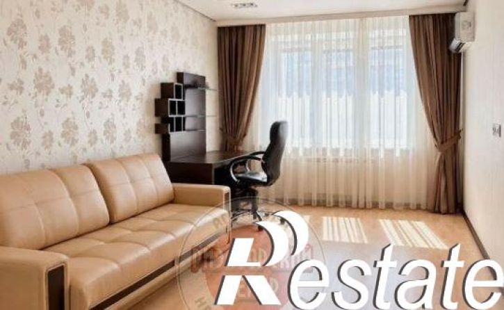3-комн квартира улица 5 Августа, 31,  д. 31