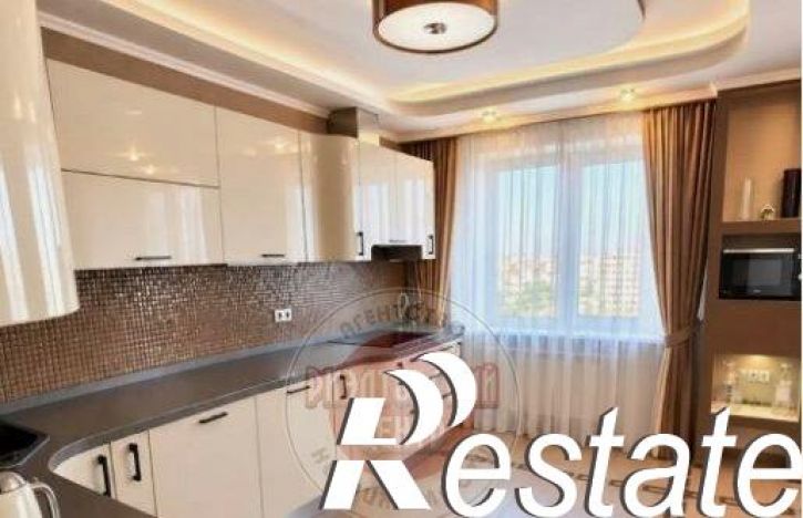 3-комн квартира улица 5 Августа, 31,  д. 31