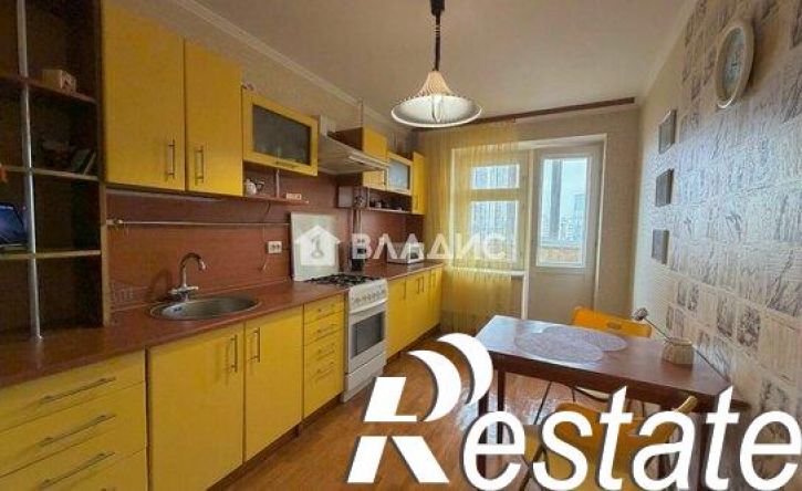 3-комн квартира проспект Славы, 16,  д. 16