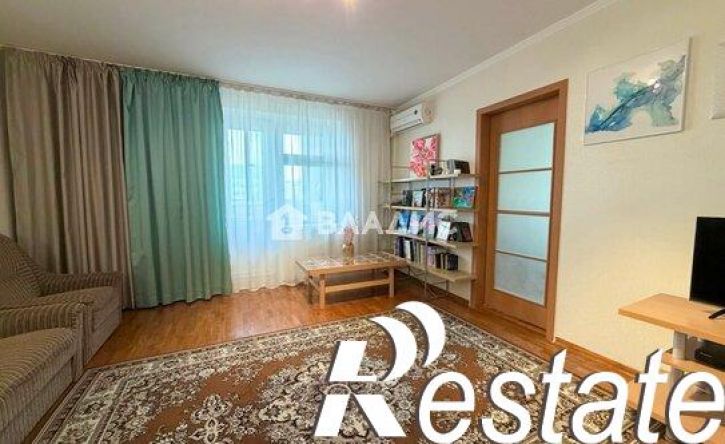 3-комн квартира проспект Славы, 16,  д. 16