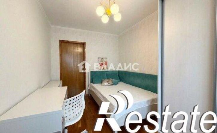 3-комн квартира проспект Славы, 16,  д. 16