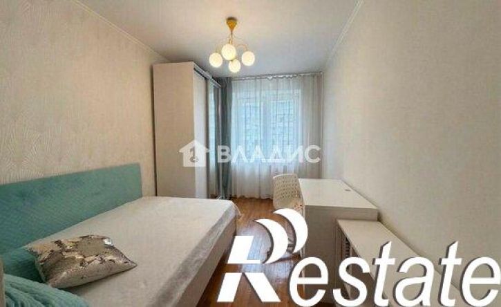 3-комн квартира проспект Славы, 16,  д. 16