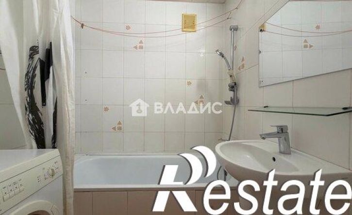 3-комн квартира проспект Славы, 16,  д. 16